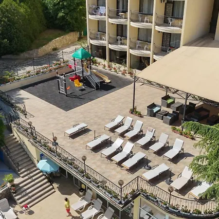 Shipka Hotel 4*